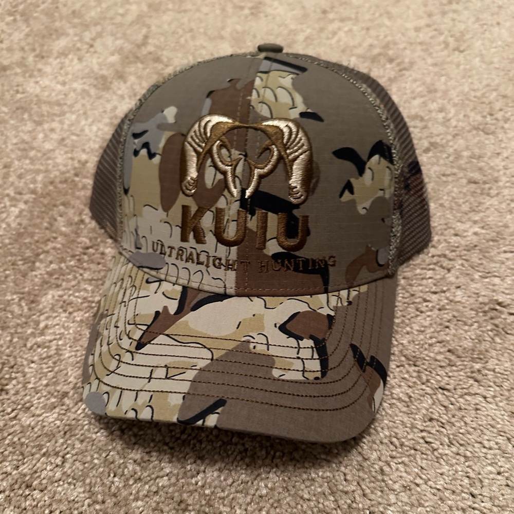 KUIU ultralight hunting pro mesh hat